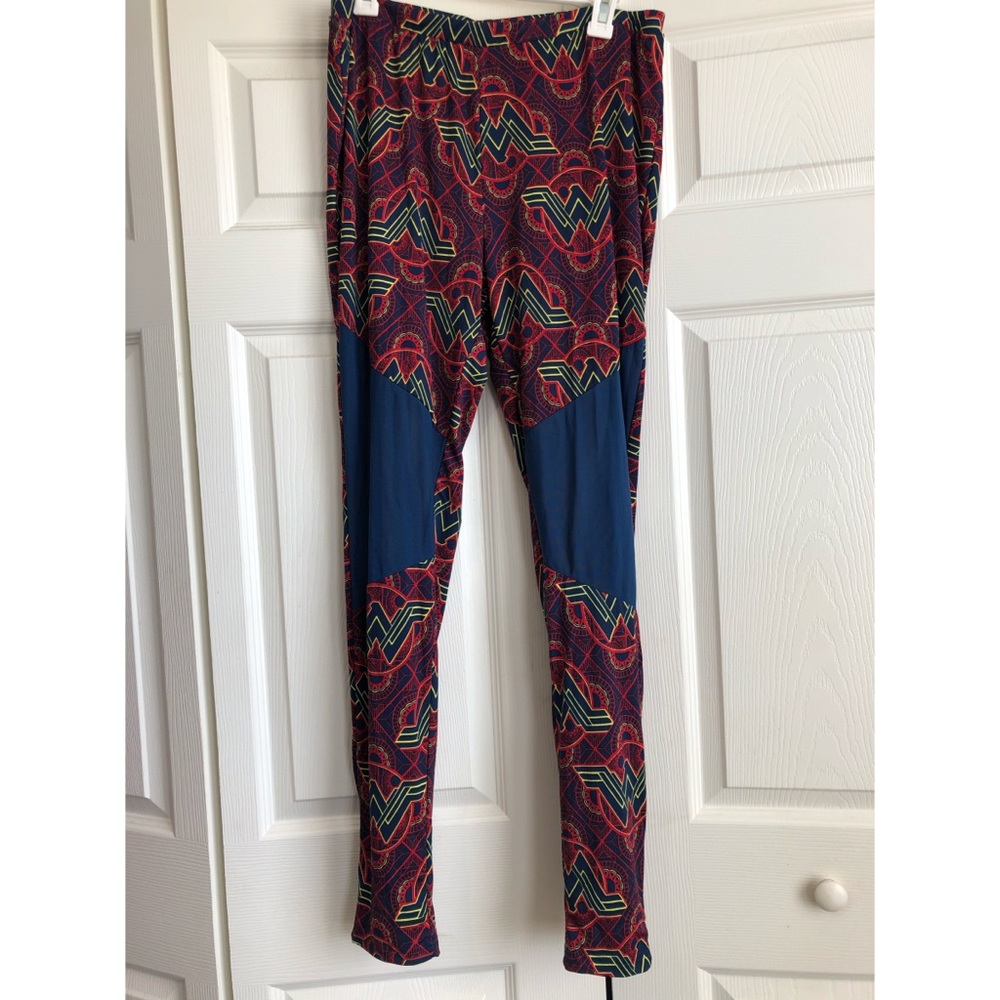 Wonder Woman Leggings w/ Mesh from ThinkGeek